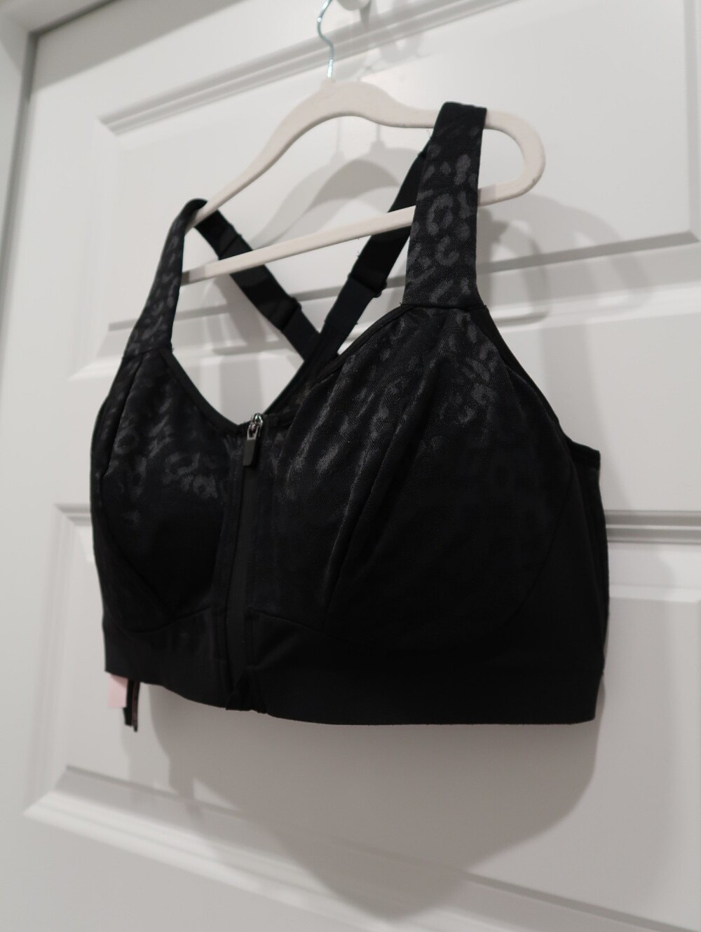 Victoria's Secret Black Incredible Knockout Ultra Max Bra Size 38DDD